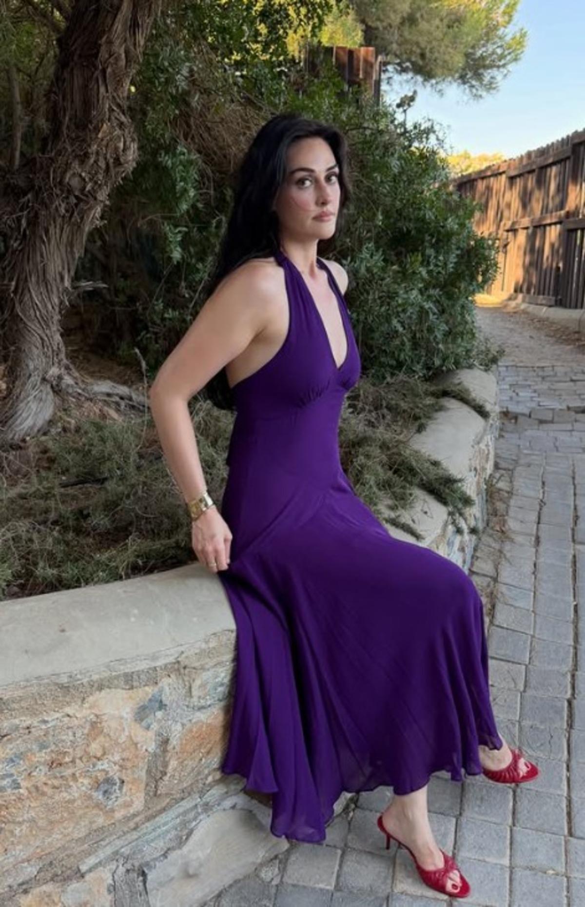 Esra Bilgi&ccedil; son pozlarıyla yaktı ge&ccedil;ti! Bir bakan bir daha baktı 2