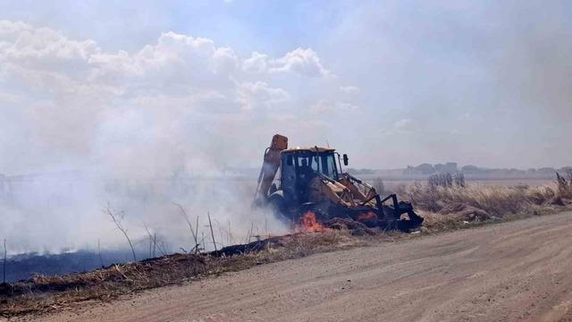 Tekirdağ&rsquo;da tarım arazisinde iki noktada yangın 3