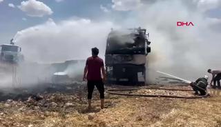 Yer: Şanlıurfa! Saman y&uuml;kl&uuml; TIR yandı