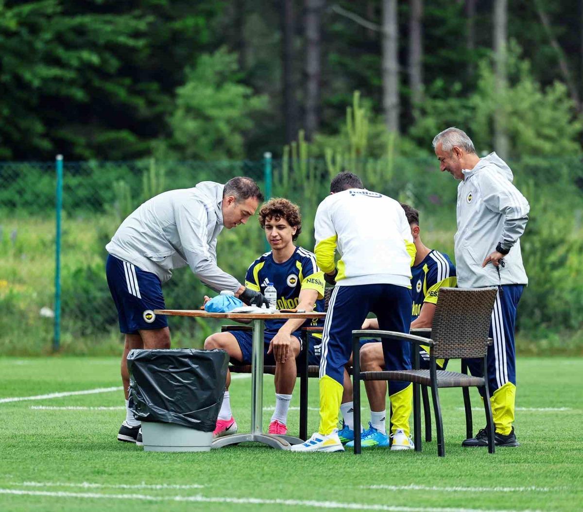 Fenerbah&ccedil;e&rsquo;de futbolcular laktat testinden ge&ccedil;ti 1