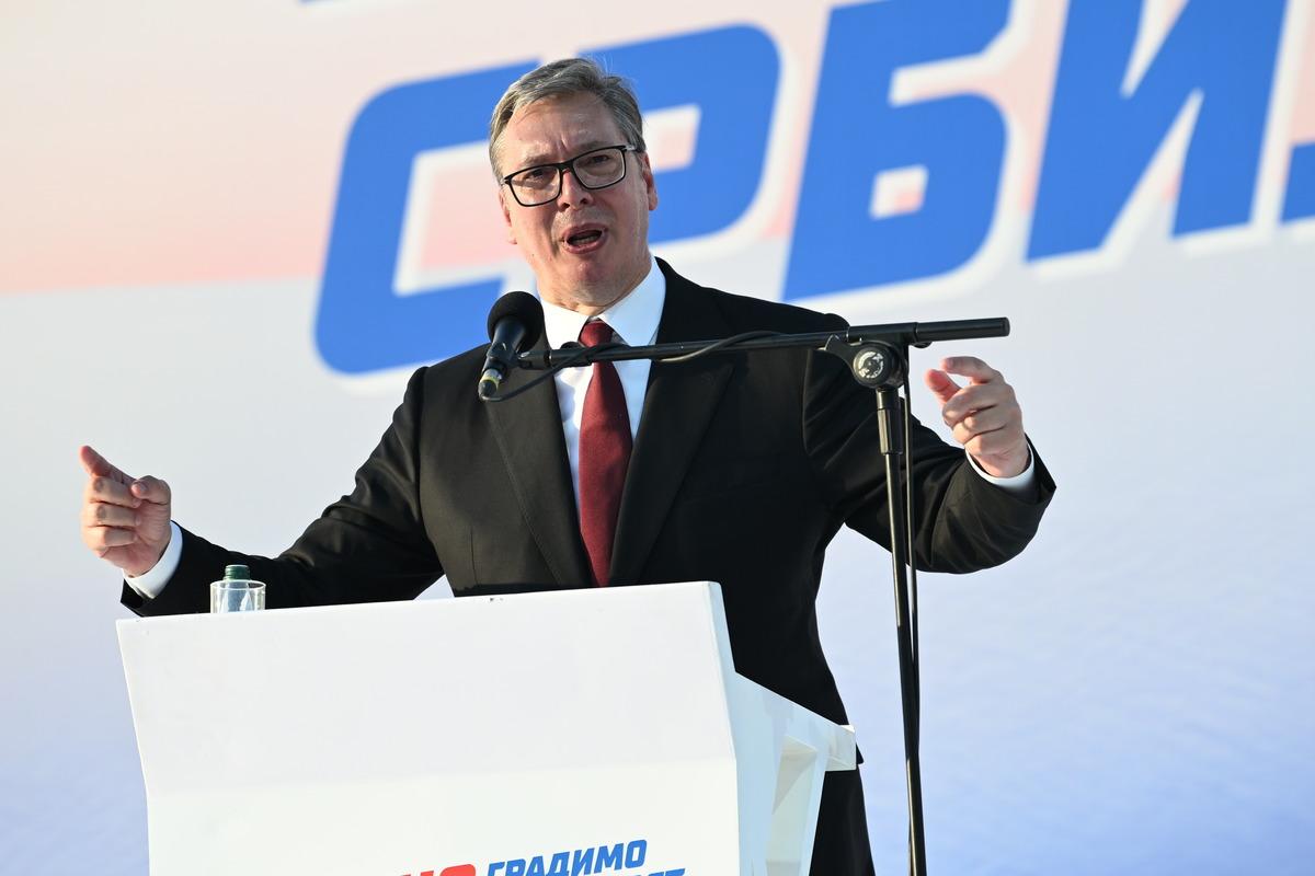 Sırbistan Cumhurbaşkanı Vucic istifa edeceğini duyurdu 1