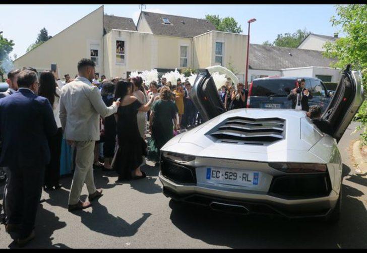 Paris'te evlendiler, balayı için Kato Dağı'na geldiler G5