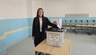 Kosova'da genel se&ccedil;im! Başbakan Kurti'nin partisi y&uuml;zde 47,13 oyla birinci oldu