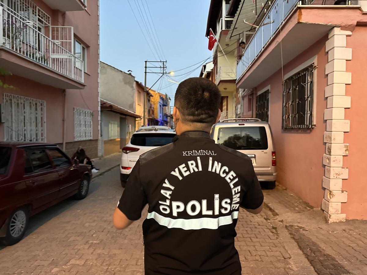 Acı olay! Balkondan d&uuml;şen kadın hayatını kaybetti 1