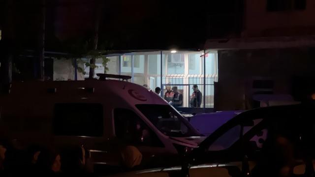 Camide bı&ccedil;ak &ccedil;ekip 2 kişiyi &ouml;ld&uuml;rd&uuml;! Yatsı &ouml;ncesi korkun&ccedil; olay 4