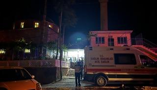 Camide bı&ccedil;ak &ccedil;ekip 2 kişiyi &ouml;ld&uuml;rd&uuml;! Yatsı &ouml;ncesi korkun&ccedil; olay