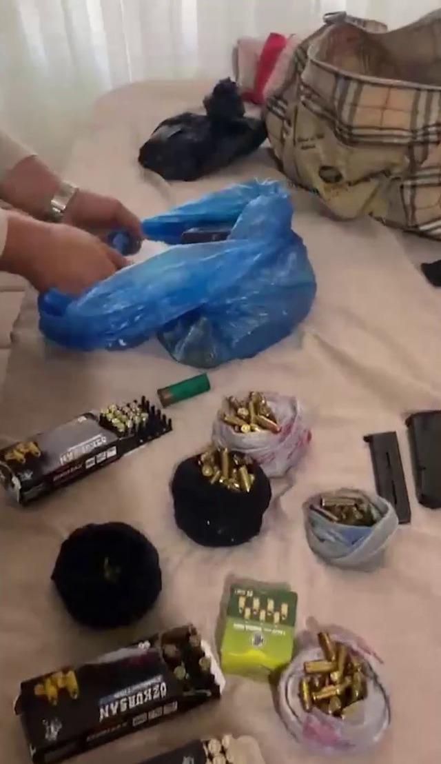 Faizle para vererek kumar bağımlılarını bor&ccedil; batağına d&uuml;ş&uuml;ren tefecilere operasyon 4