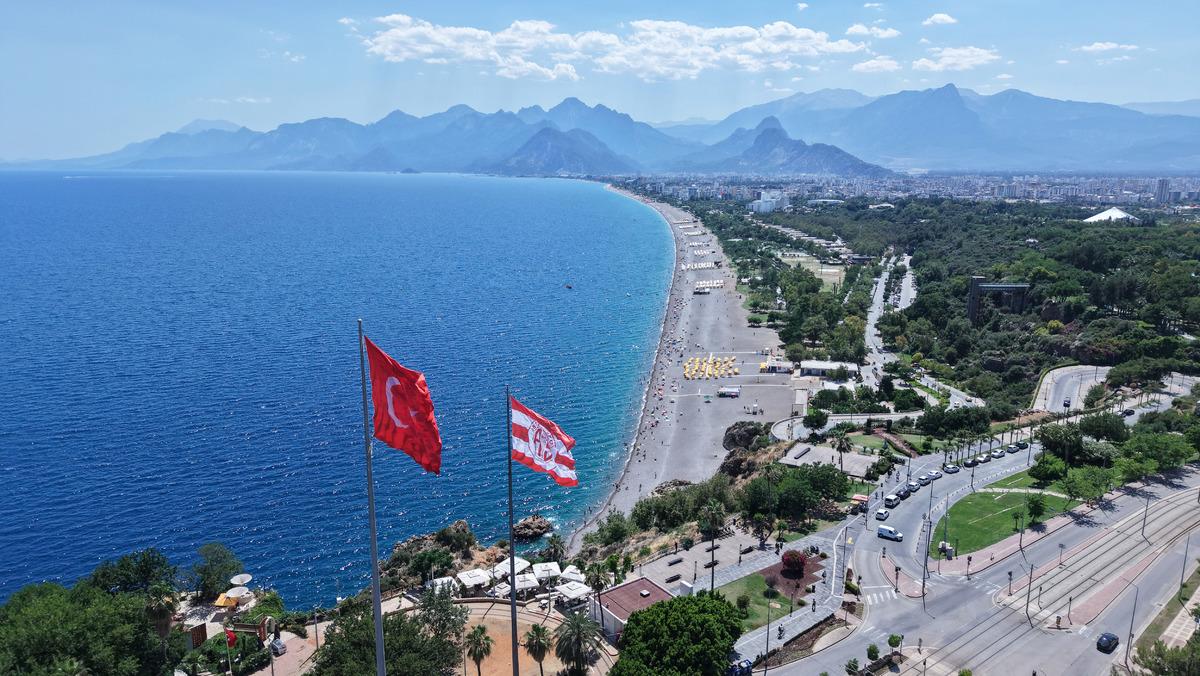 Antalya nın en pop&uuml;ler noktası a&ccedil;ıklandı: Zirveyi kimse tahmin edemedi 7