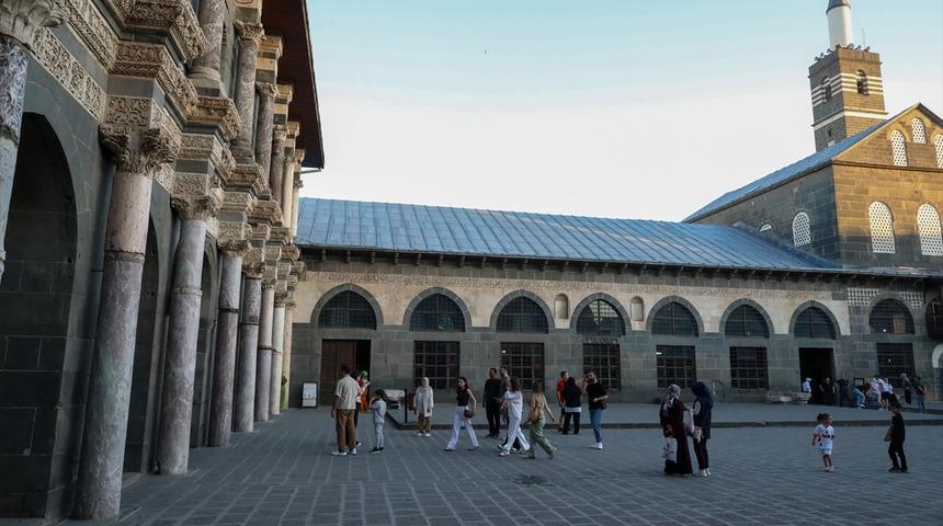 UNESCO mirasına yoğun ilgi: "Beklentimizin &uuml;st&uuml;ne &ccedil;ıktı"