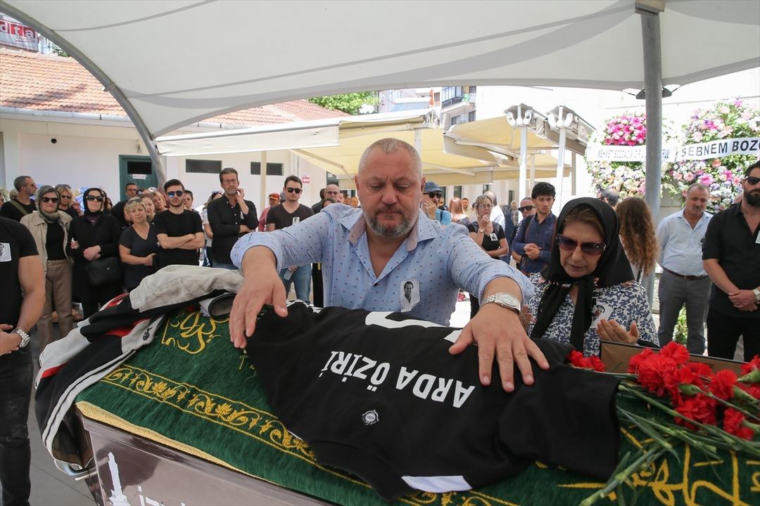 G&Uuml;NCELLEME - Oyuncu Arda &Ouml;ziri'ye veda