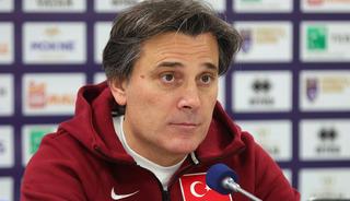 TFF'den Montella'ya neşter! Milli Takım'da 9 numara inadı bitiyor, ekibe ment&ouml;r geliyor...
