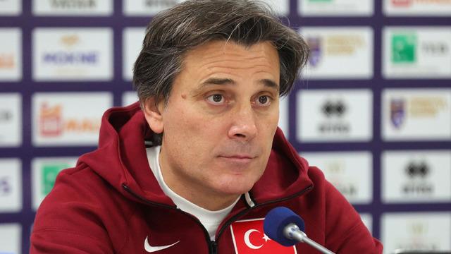 TFF'den Montella'ya neşter! Milli Takım'da 9 numara inadı bitiyor, ekibe mentör geliyor...