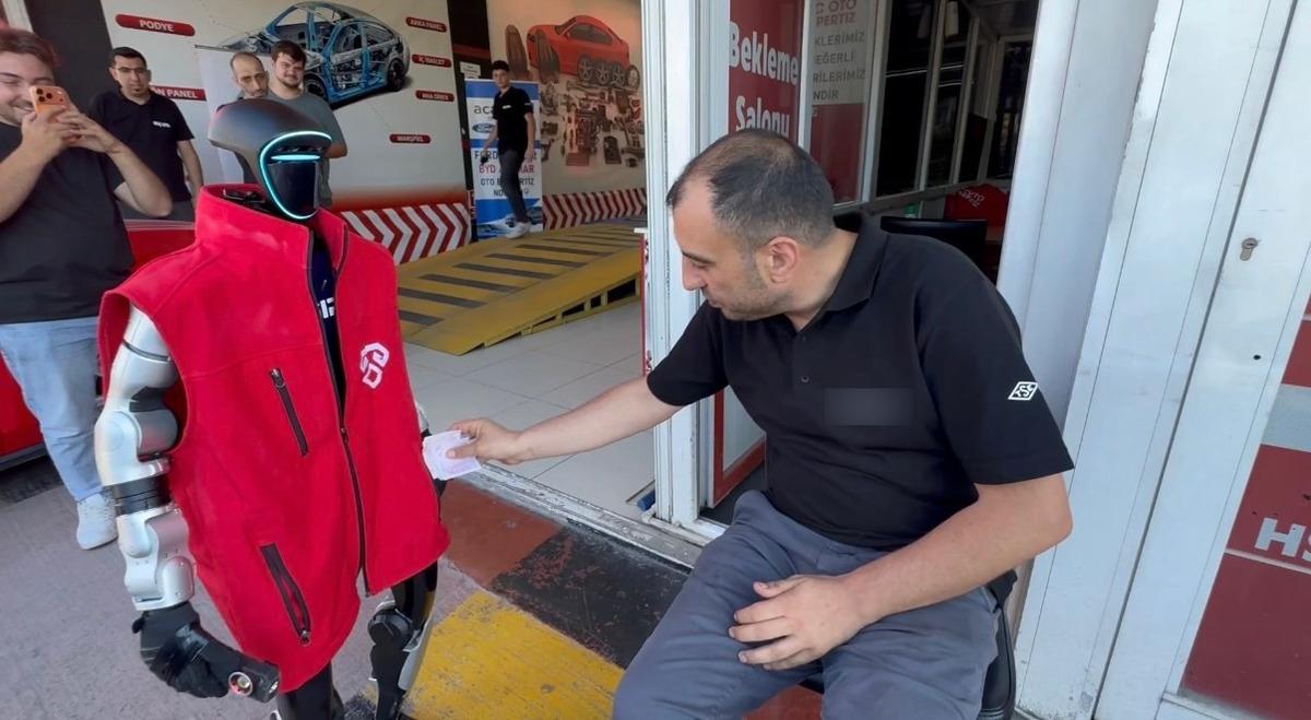Robot zam istedi  Şu an &ccedil;ıraklık aşamasında  4