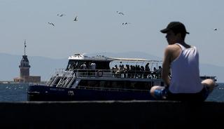 İstanbul'da sıcak havadan bunalanlar sahillere akın etti