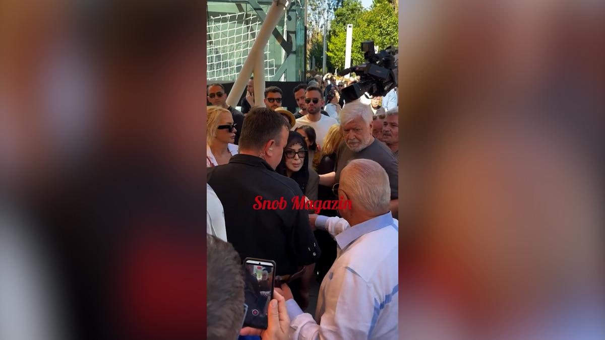 T&uuml;rkan Şoray, Kadir İnanır ı son yolculuğunda yalnız bırakmadı 2