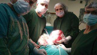 Aydın'da sürekli kilo alan Dilek Çelik'in karnından 7 kilo ağırlığında kitle çıktı!