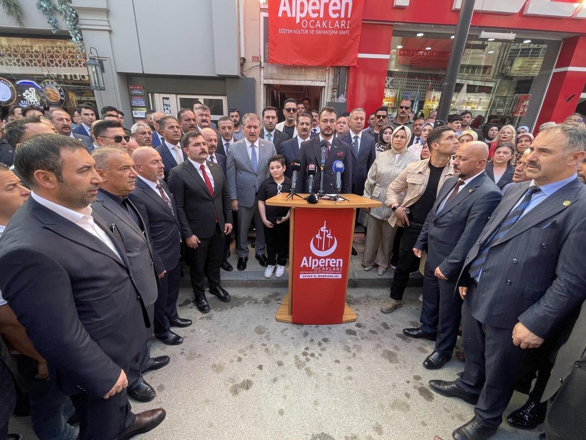 BBP lideri Destici den İ&ccedil;işleri Bakanı ve İstanbul Valisi ne teşekk&uuml;r: "Buna m&uuml;saade etmediler" 1