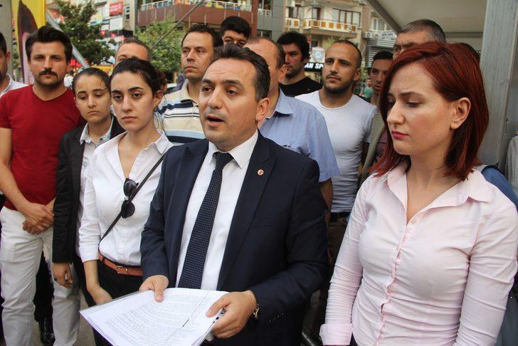 Manisa'da İYİ Partililer ile zabıtalar arasında arbede!  G5