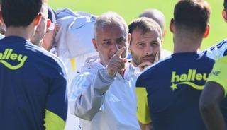 İsmail Kartal herkesi ters k&ouml;şe yaptı! Ayrılığa veto: Takımda tutun