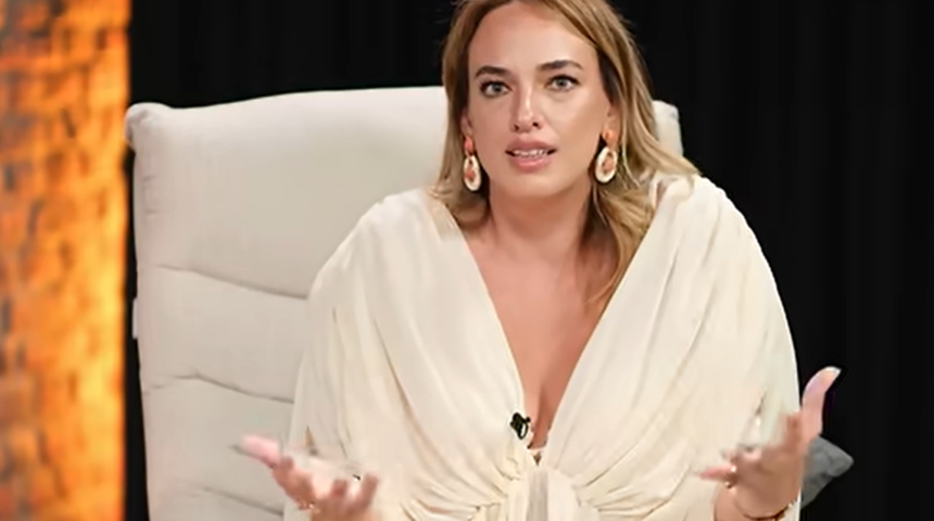 Seda Bakan aile dizilimi yaptırdı: "Mezarlığı yaptırırsanız..."