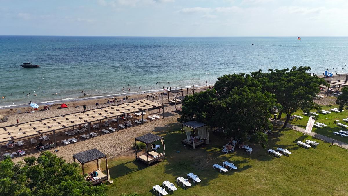 &Ccedil;eşme den Bodrum a, Marmaris ten Belek e halk plajlarına yoğun ilgi 1
