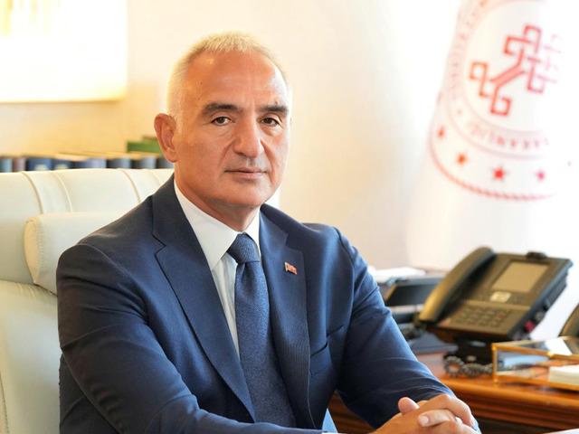 &Ccedil;eşme'den Bodrum'a, Marmaris'ten Belek'e halk plajlarına yoğun ilgi