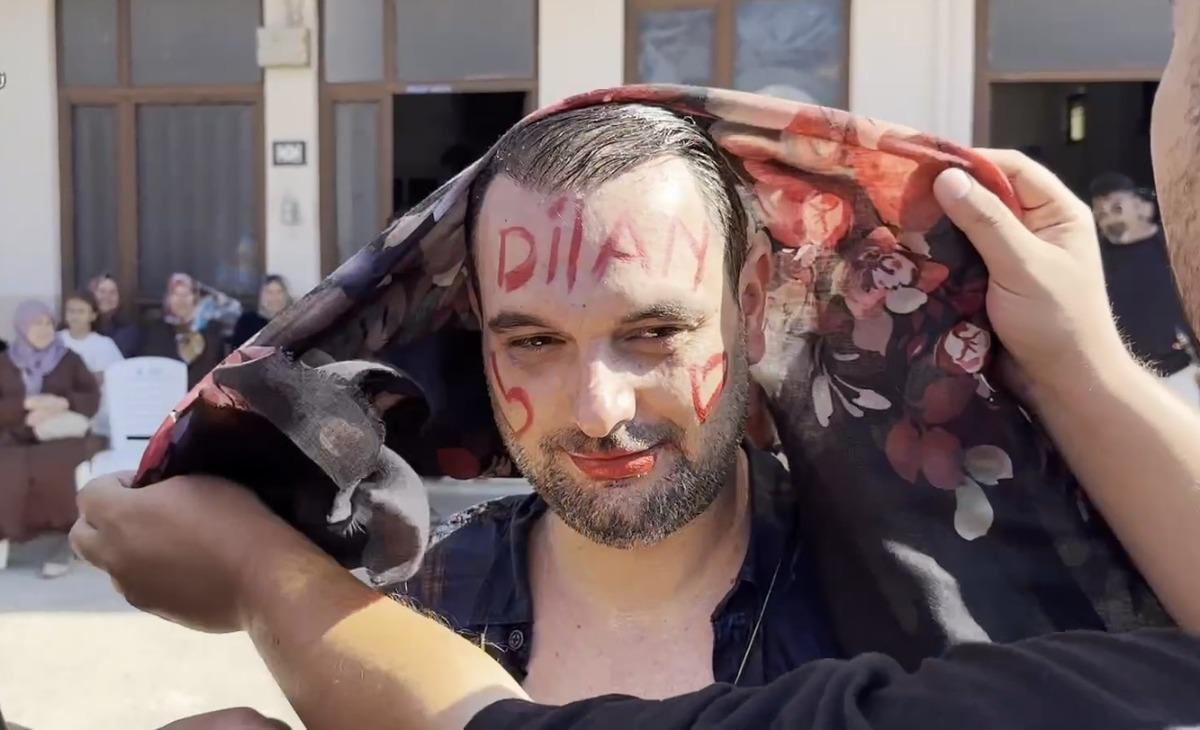 D&uuml;ğ&uuml;n sabahı işkence gibi eğlence! Damada &ccedil;an takıp fır&ccedil;a ile yıkadılar 2