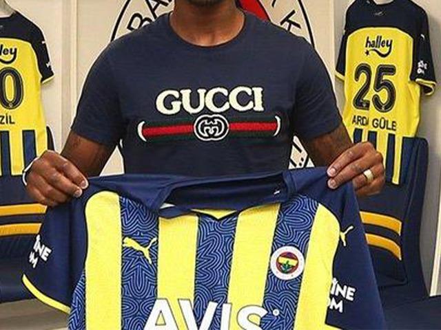 F.Bah&ccedil;eli eski yıldız geri d&ouml;nd&uuml;! 1. Lig'e imzayı attı