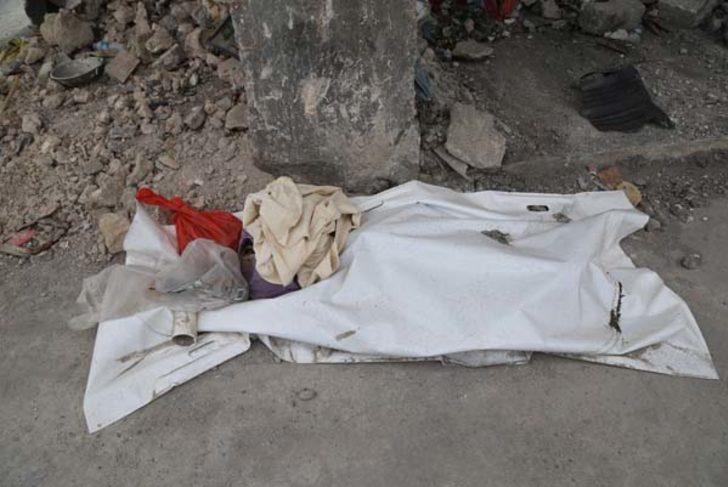 Musul'da enkaz altından çıkarıldı  G2