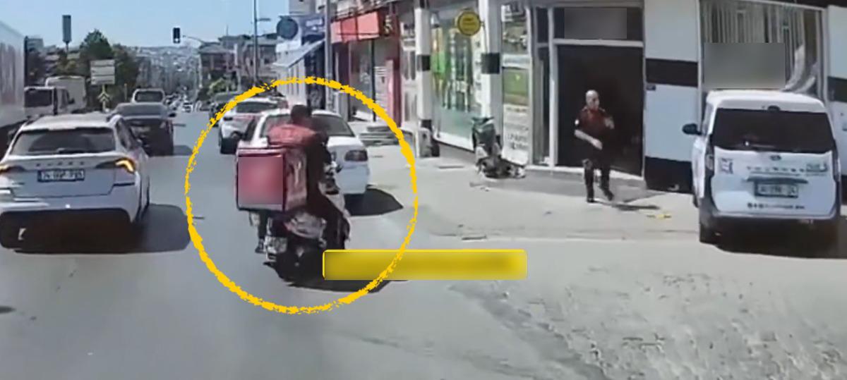 Polis, motokuryenin motoruna binip su&ccedil;lu kovaladı! İstanbul sokaklarında oyunları aratmayan anlar 3
