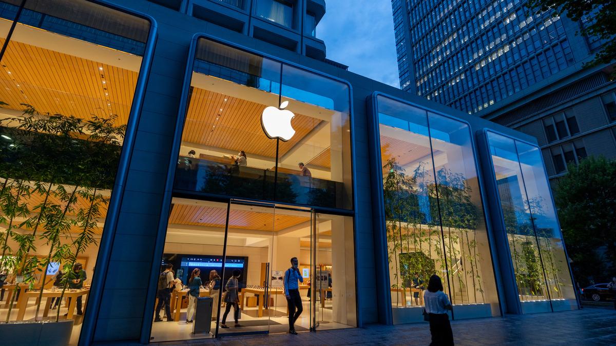 Apple’dan kara listedeki şirket için izin girişimi iddiası
