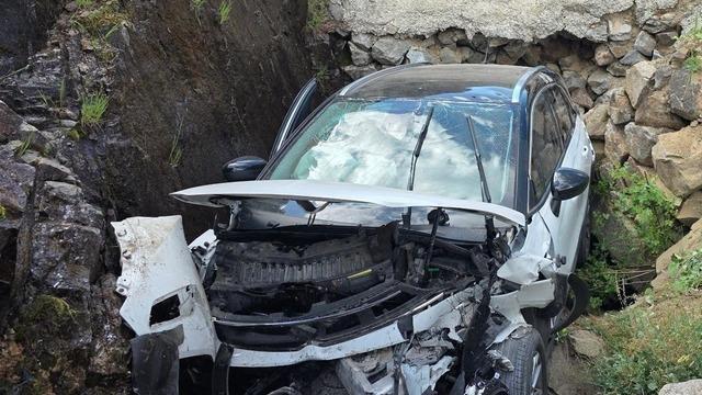 Giresun'da kanala düşen otomobildeki 1 kişi öldü, 4 kişi yaralandı