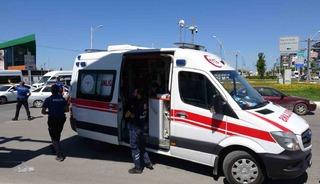 Sivil polis aracı ile motosiklet &ccedil;arpıştı: 1 yaralı