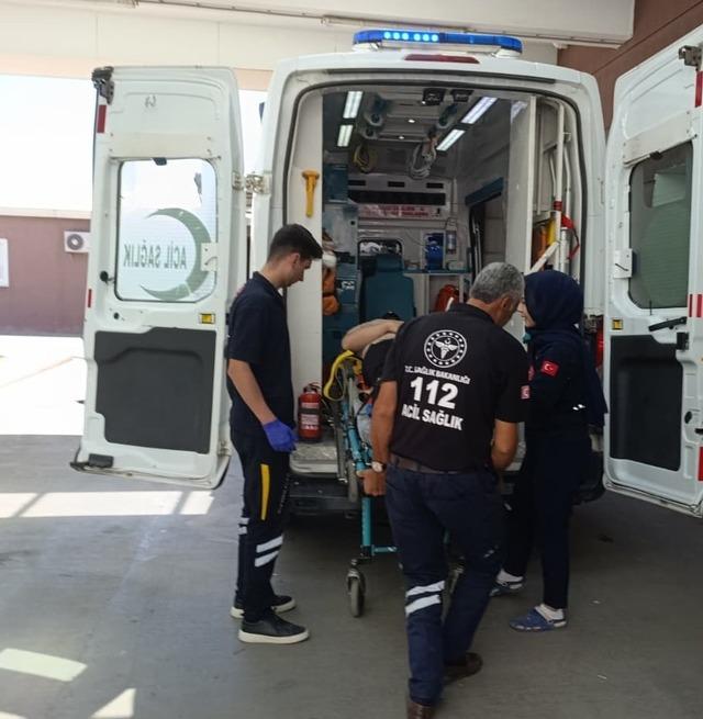 Adıyaman da trafik kazası: Motosiklet s&uuml;r&uuml;c&uuml;s&uuml; yaralandı 1
