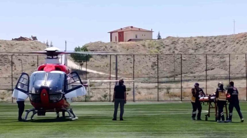 Kalp krizi ge&ccedil;iren hasta hava ambulansıyla Malatya&rsquo;ya sevk edildi