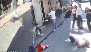 15 yaşındaki kız &ccedil;ocuğunu taciz etti: Kızın ailesi yaşlı adamı bı&ccedil;akladı
