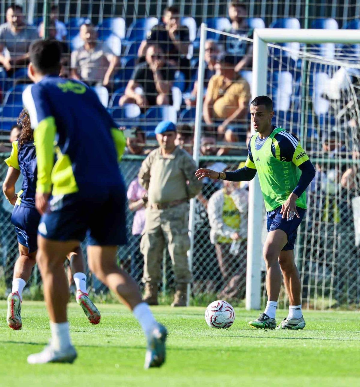 Fenerbahçe günü çift antrenmanla tamamladı 2
