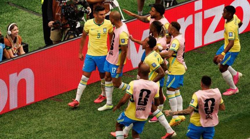 Brezilya Japonya'yı son nefeste ge&ccedil;ti! 90+6'da gelen gol son 16'yı getirdi