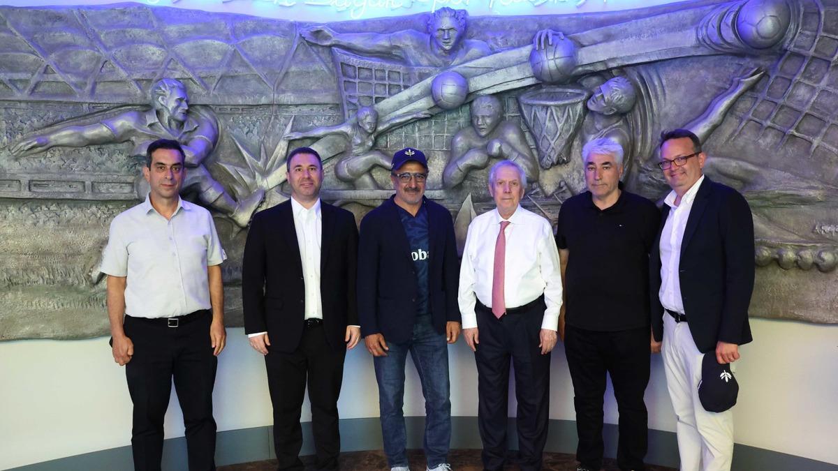 Fenerbahçe Başkanı Aziz Yıldırım, Hamdi Ulukaya’yı ağırladı