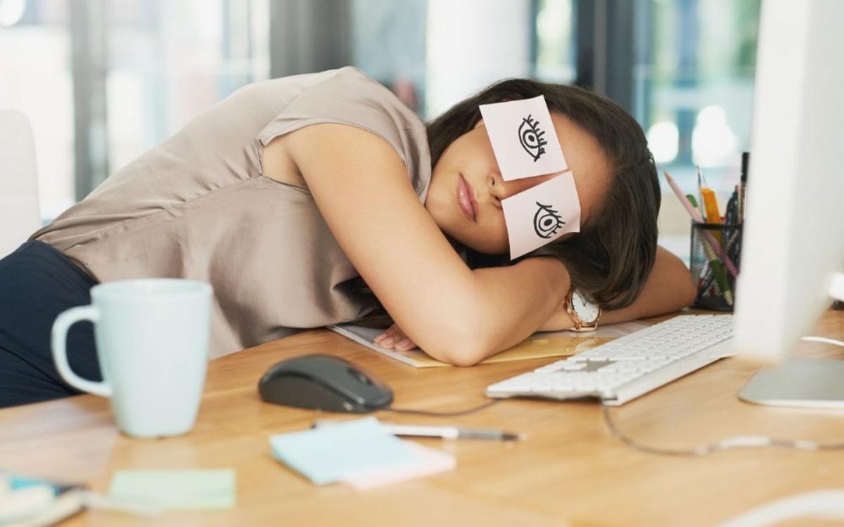 G&uuml;nd&uuml;z Uykusu (Power Nap) İş Performansını Etkiler mi? İşte 10 Etkisi! 2
