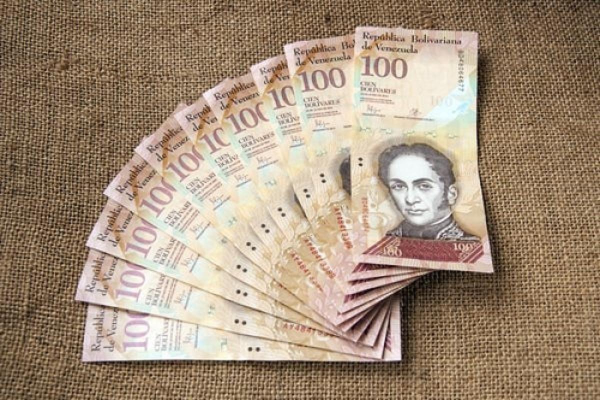Tarihte Bir Gecede Değeri İnanılmaz Derecede Düşen Para Birimleri 6