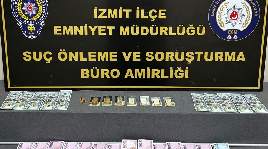 Kocaeli'de ayarı d&uuml;ş&uuml;r&uuml;lm&uuml;ş altınla kuyumcuları dolandırmaya &ccedil;alışan 2 ş&uuml;pheli yakalandı