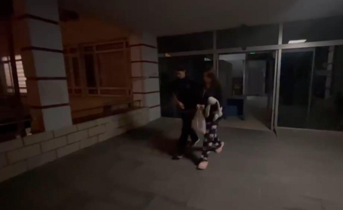 16 yaşındaki kız annesini uyurken bı&ccedil;aklayarak &ouml;ld&uuml;rd&uuml;! 1