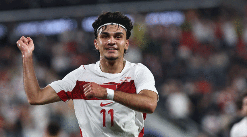 Her şey D&uuml;nya Kupası sonrası oldu! Can Uzun Galatasaray'a kararını bildirdi