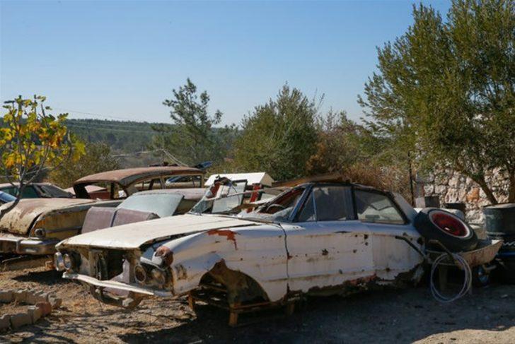 Hurda araçları adeta baştan yaratıyor!  G4