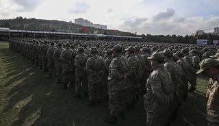 Yeni askerlik d&uuml;zenlemesi! 400 bin kişi faydalanacak