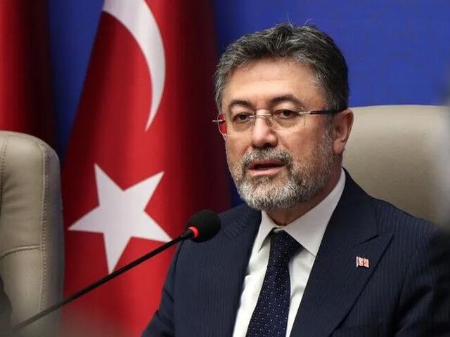 Bakan Yumaklı 'İki &ouml;nemli gelişme aynı anda' diyerek duyurdu: 'Girişimcilere ve &uuml;reticilere hayırlı olsun'