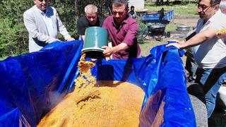 500 kilo bulgur, 450 kilo et tüketildi! Bu gelenek için kilometrelerce yoldan geldiler