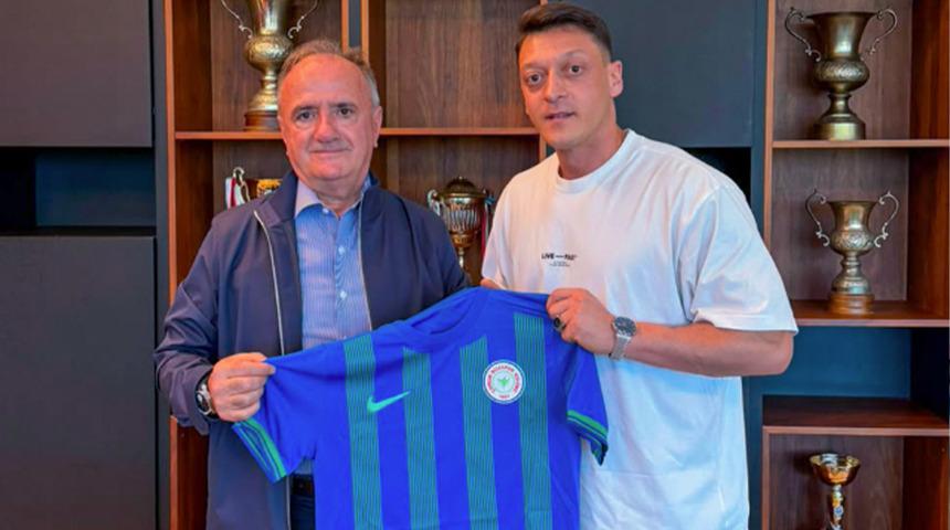 Anlaşma sağlandı! Rizespor Mesut &Ouml;zil'i resmen a&ccedil;ıkladı