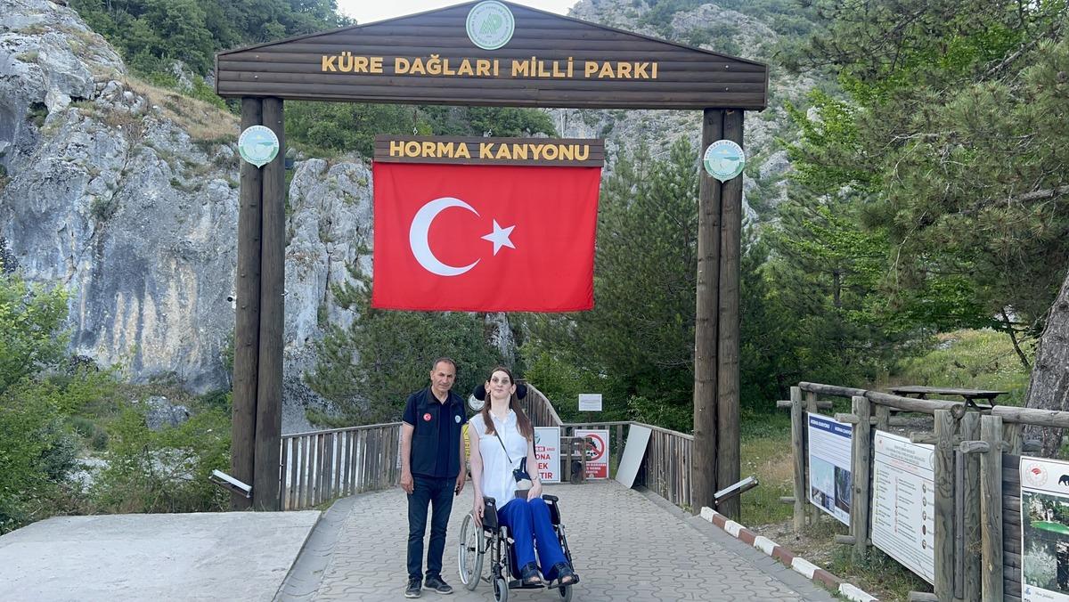 "D&uuml;nyanın en uzun boylu kadını" Kastamonu da 1